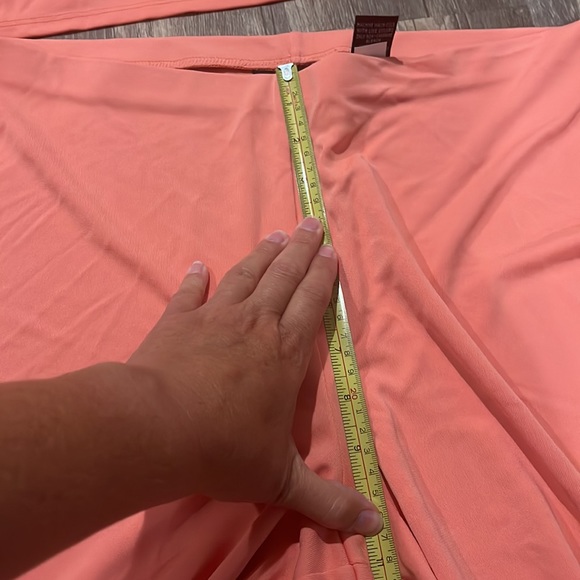 Moda International 2 piece set - Picture 10 of 13